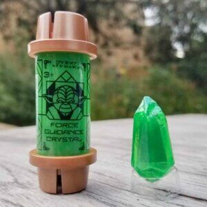 NEW Disney Star Wars Galaxy's Edge Yoda Force Guidance Green Kyber Crystal